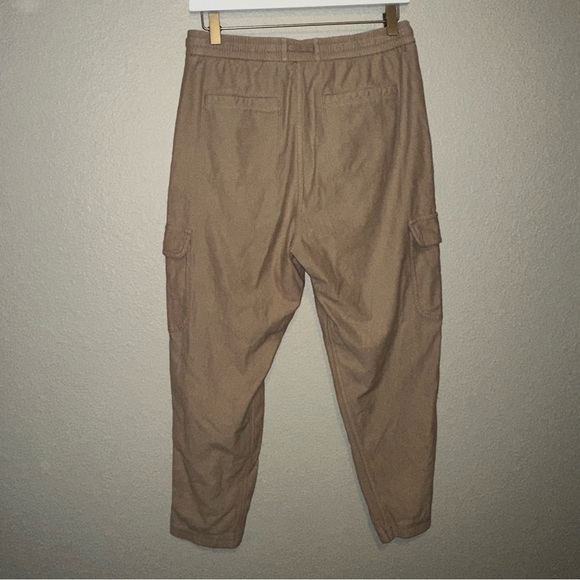 Athleta Farallon Cargo Crop Pants - Picture 3 of 6